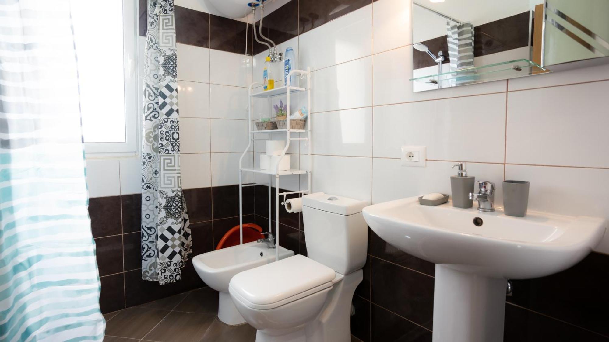 Apartament Sea View ดูร์เรส ภายนอก รูปภาพ
