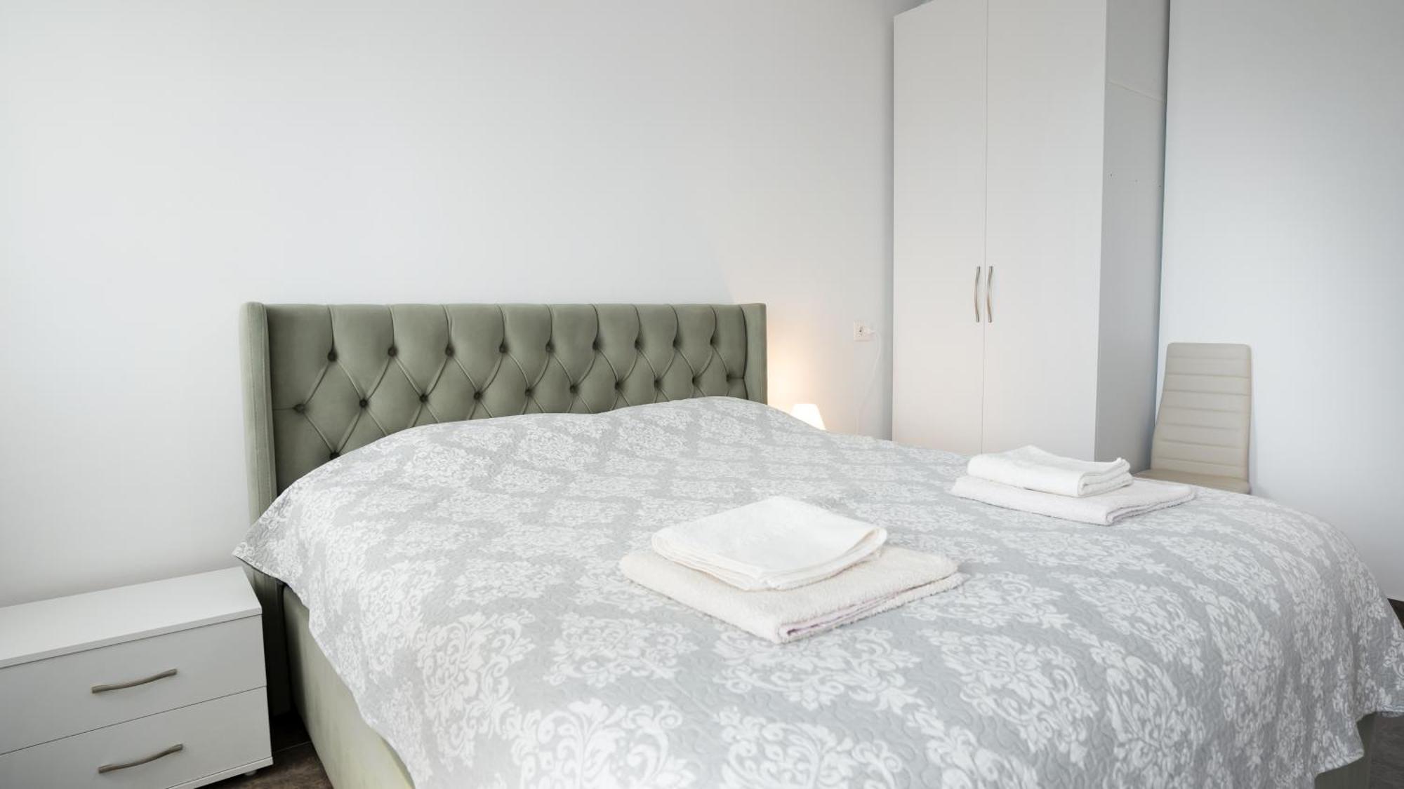 Apartament Sea View ดูร์เรส ภายนอก รูปภาพ