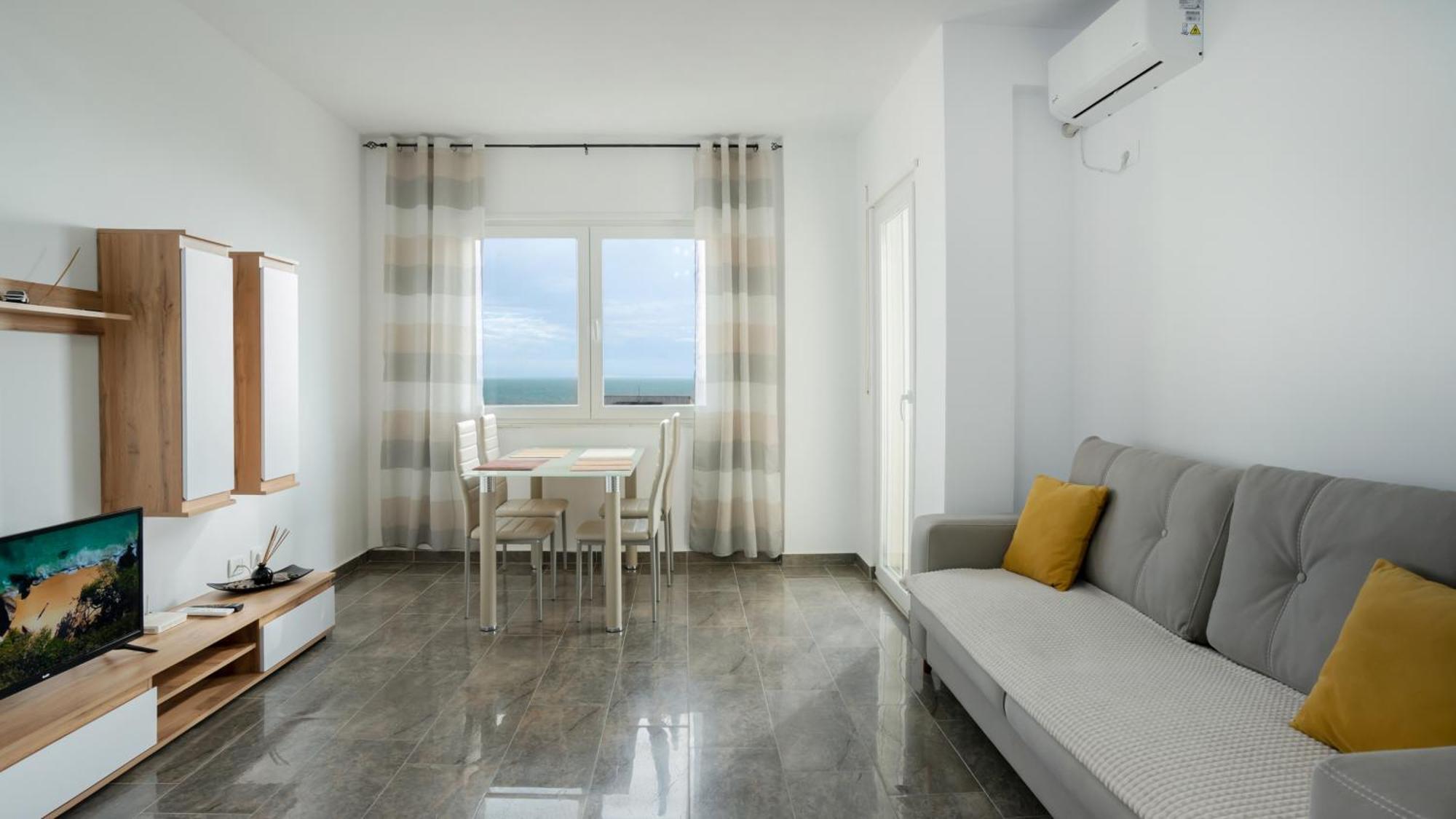 Apartament Sea View ดูร์เรส ภายนอก รูปภาพ