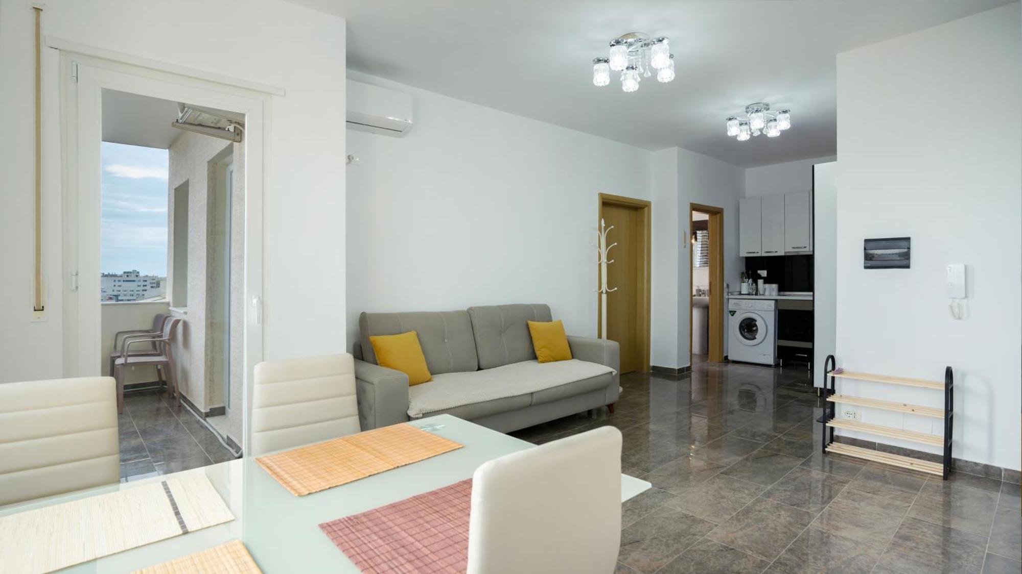 Apartament Sea View ดูร์เรส ภายนอก รูปภาพ