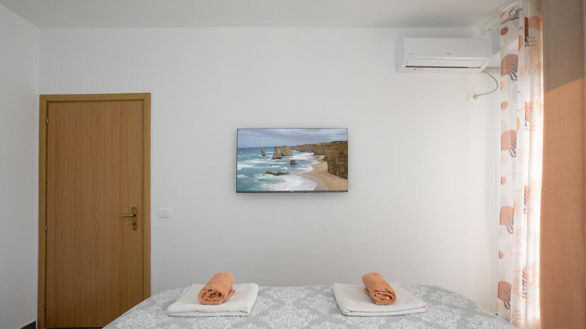 Apartament Sea View ดูร์เรส ภายนอก รูปภาพ