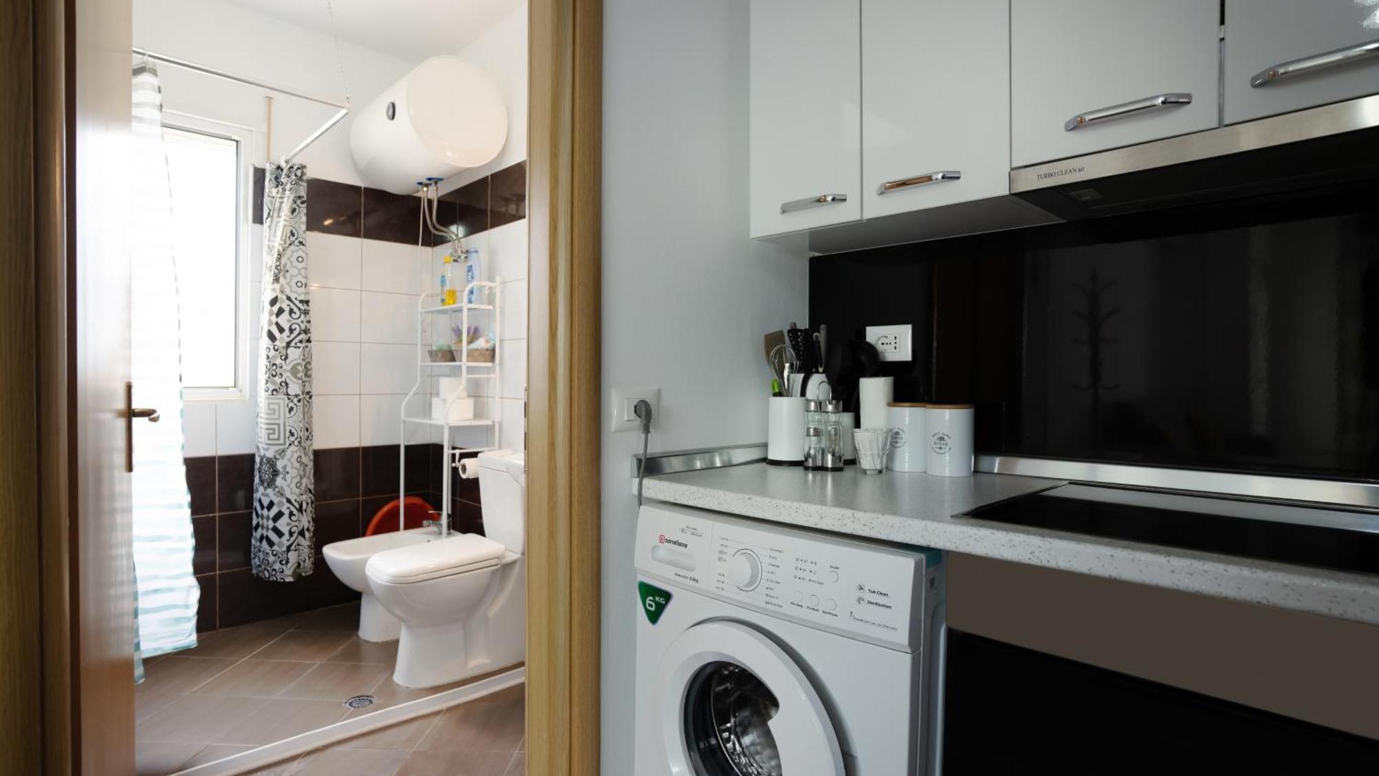 Apartament Sea View ดูร์เรส ภายนอก รูปภาพ