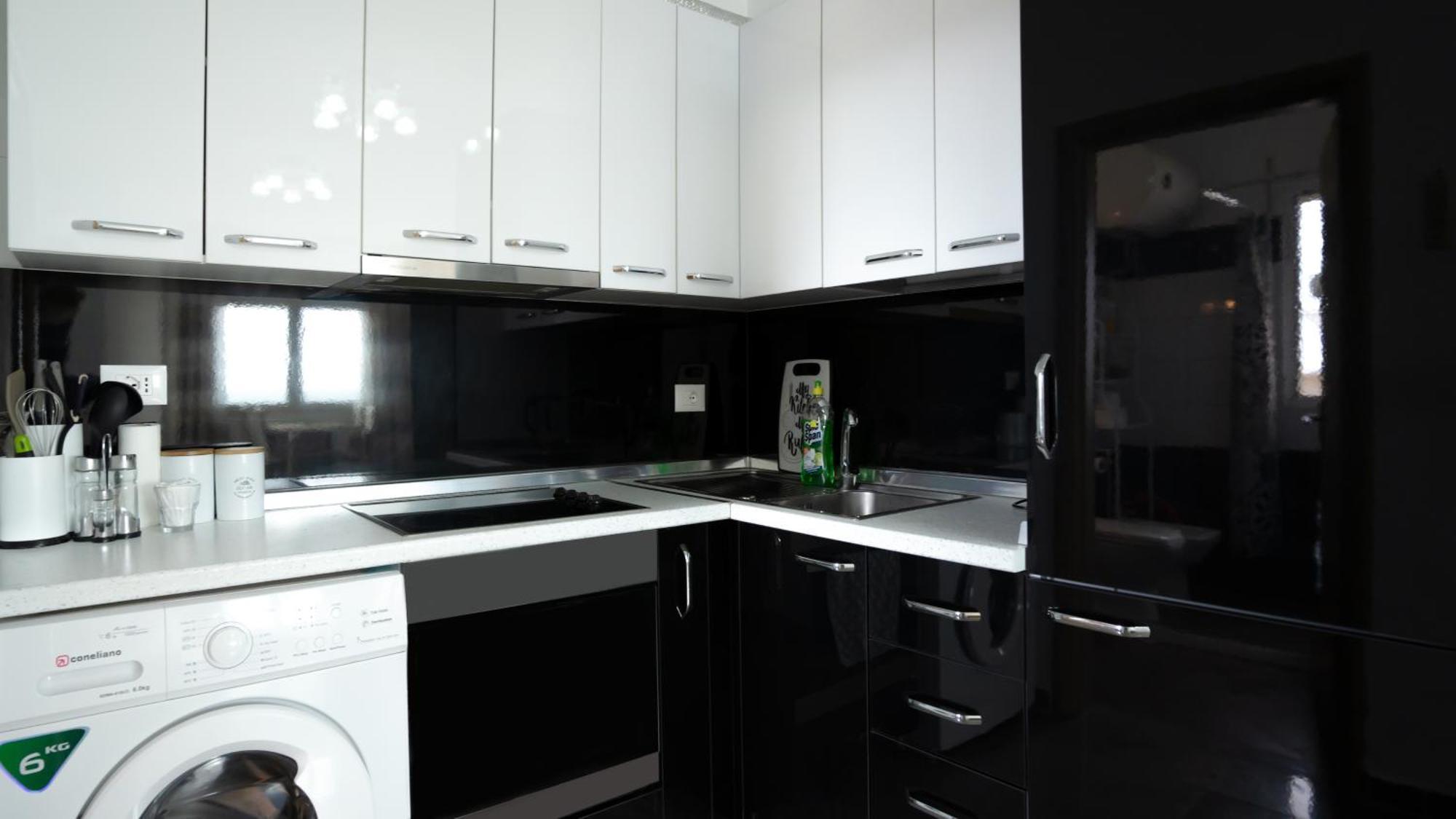Apartament Sea View ดูร์เรส ภายนอก รูปภาพ