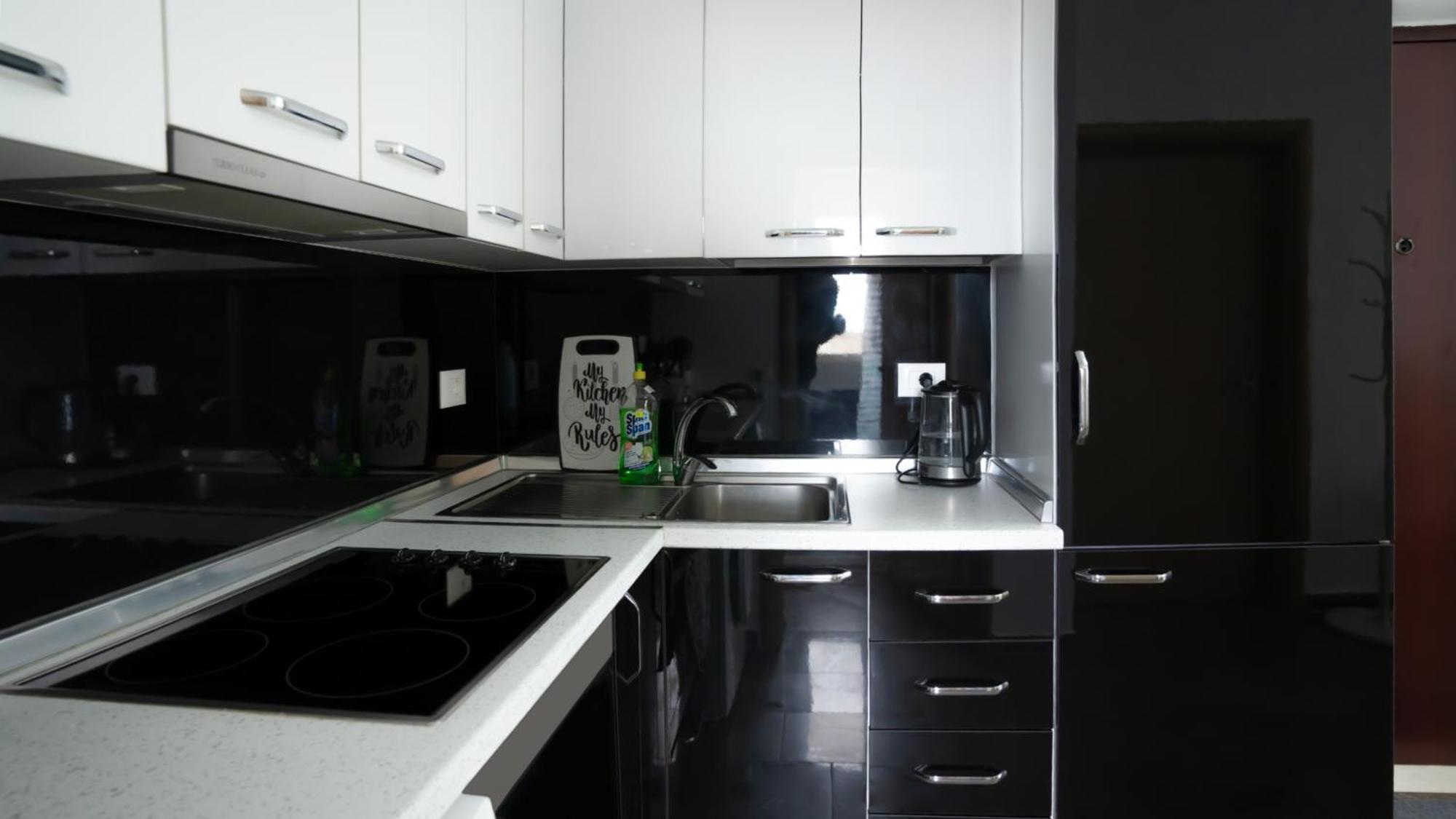 Apartament Sea View ดูร์เรส ภายนอก รูปภาพ
